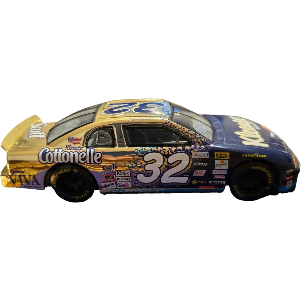 Racing Champions #32 Jeff Green Cottonelle Kleenex Gold 1:24 NASCAR Diecast
